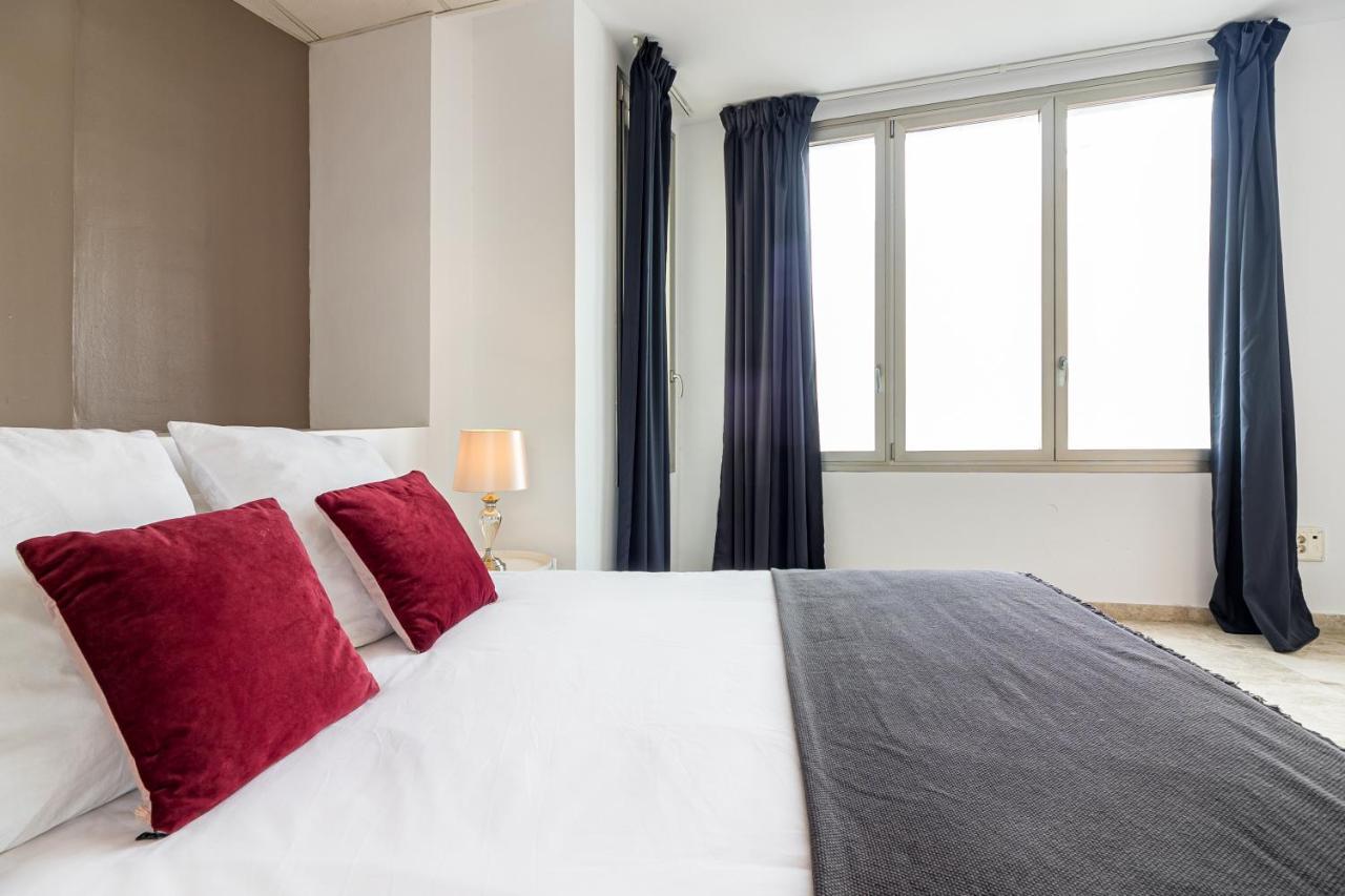 Saenz Suites Gallery By Bossh! Apartments Malaga Luaran gambar