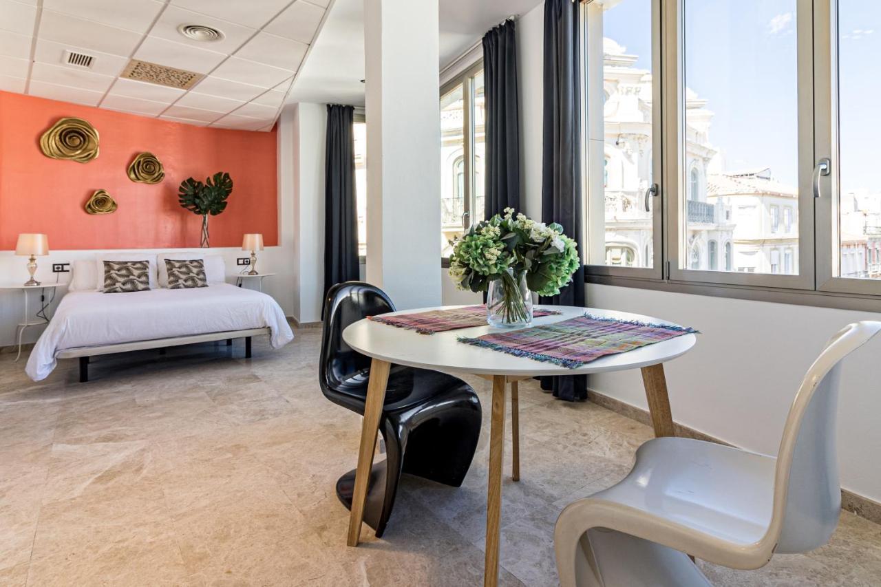 Saenz Suites Gallery By Bossh! Apartments Malaga Luaran gambar