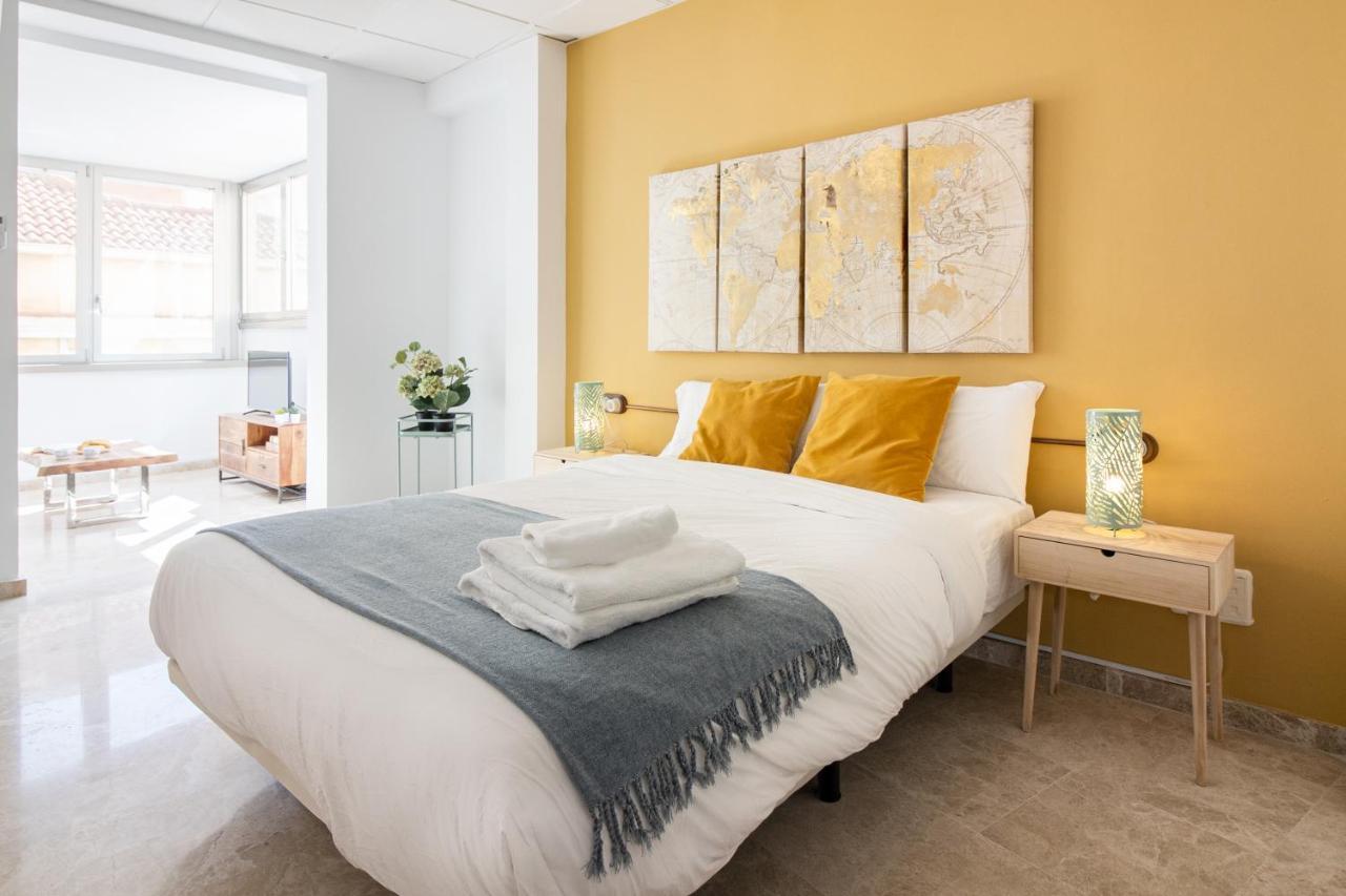 Saenz Suites Gallery By Bossh! Apartments Malaga Luaran gambar