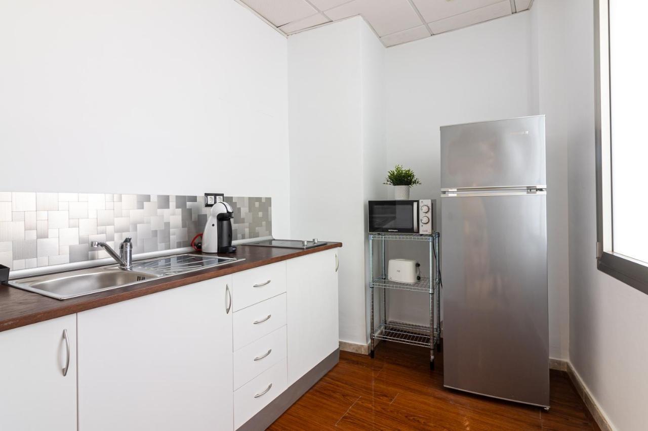 Saenz Suites Gallery By Bossh! Apartments Malaga Luaran gambar