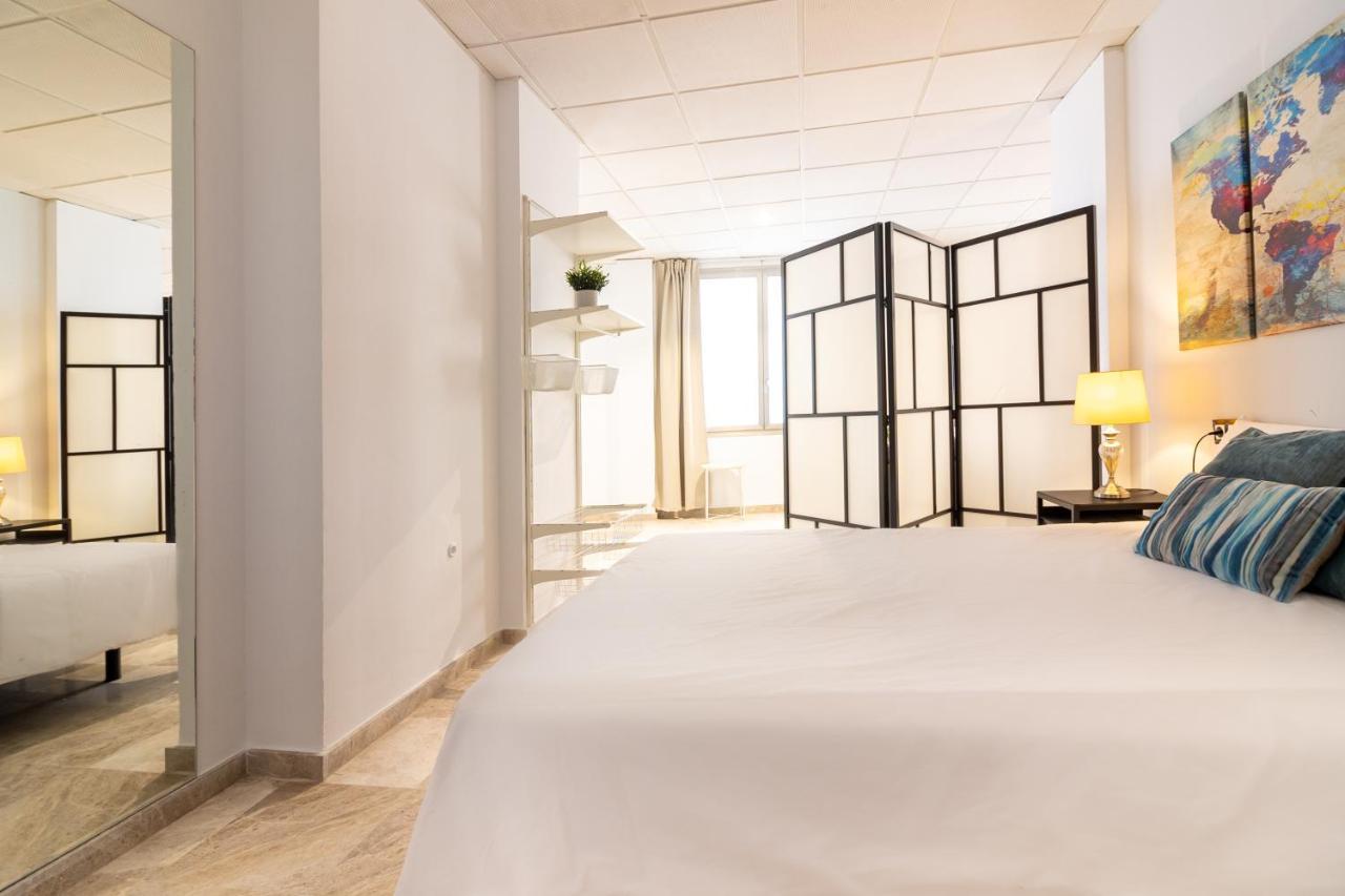 Saenz Suites Gallery By Bossh! Apartments Malaga Luaran gambar