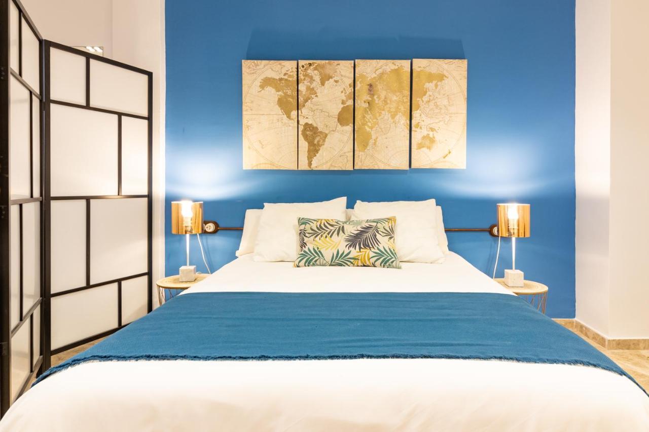 Saenz Suites Gallery By Bossh! Apartments Malaga Luaran gambar
