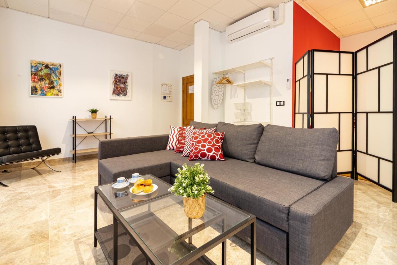 Saenz Suites Gallery By Bossh! Apartments Malaga Luaran gambar