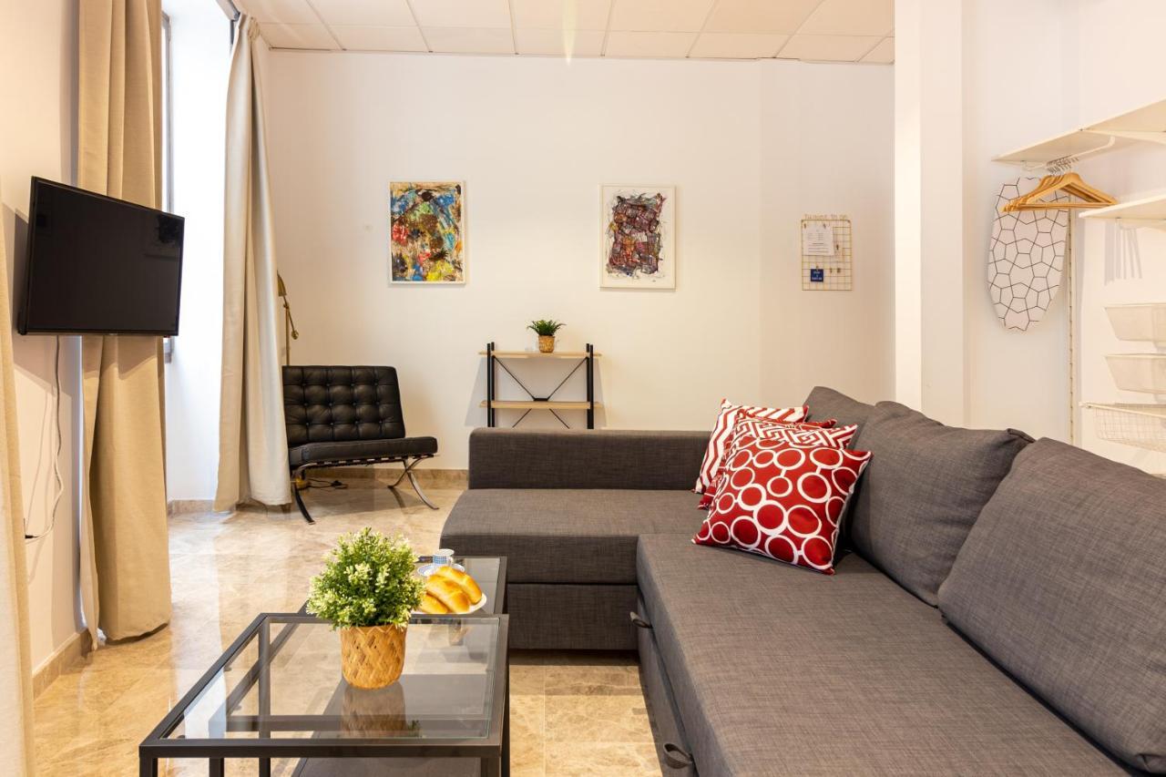 Saenz Suites Gallery By Bossh! Apartments Malaga Luaran gambar