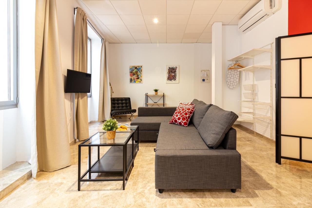 Saenz Suites Gallery By Bossh! Apartments Malaga Luaran gambar