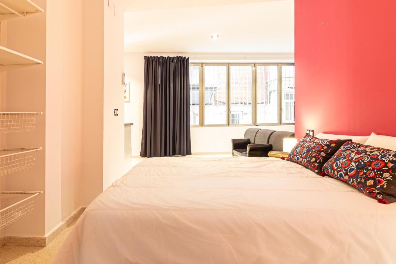 Saenz Suites Gallery By Bossh! Apartments Malaga Luaran gambar
