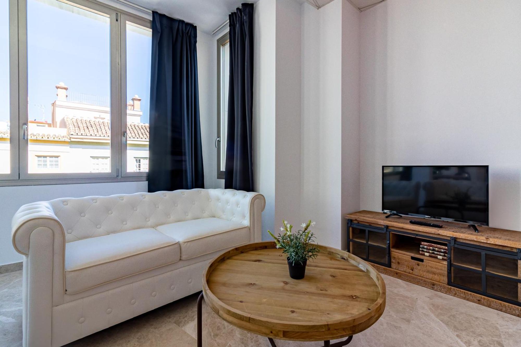 Saenz Suites Gallery By Bossh! Apartments Malaga Bilik gambar